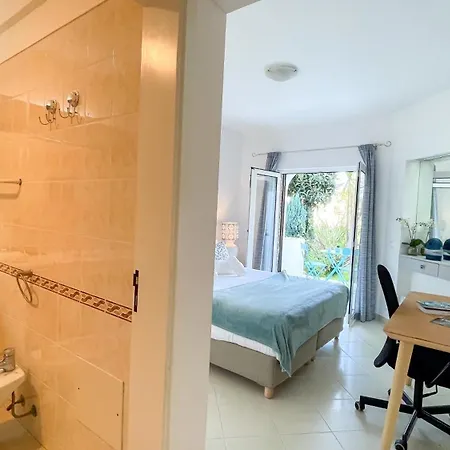 2 Bed 2 Bath Poolside With Wi-fi And Ac Albufeira