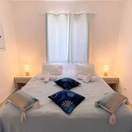 2 Bed 2 Bath Poolside With Wi-fi And Ac