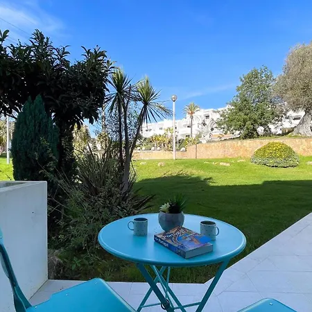Apartment 2 Bed 2 Bath Poolside With Wi-fi And Ac Albufeira