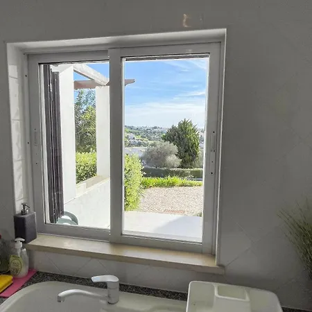 2 Bed 2 Bath Poolside With Wi-fi And Ac Albufeira
