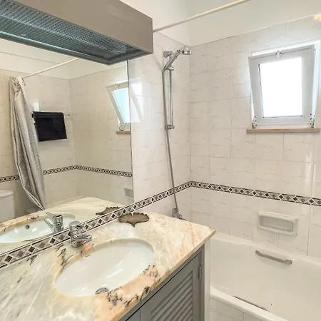 Apartamento 2 Bed 2 Bath Poolside With Wi-fi And Ac